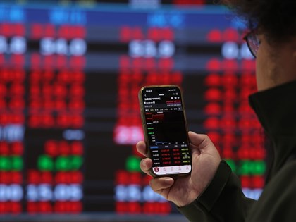 台股再創31890點盤中新高　收漲499點站回5日線