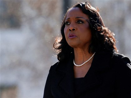 川普欲撤換聯準會庫克 最高法院傾向維持留任