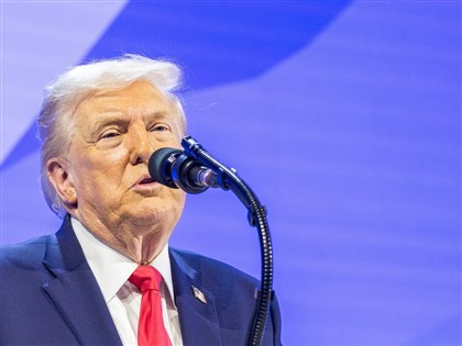 川普時隔6年重返達沃斯　談及委內瑞拉格陵蘭等議題[影]