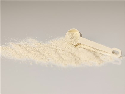 嬰兒配方奶粉品質疑慮頻傳　全球乳品業受衝擊