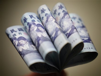 國民年金給付擬調高為5000元　政院估176萬人受惠