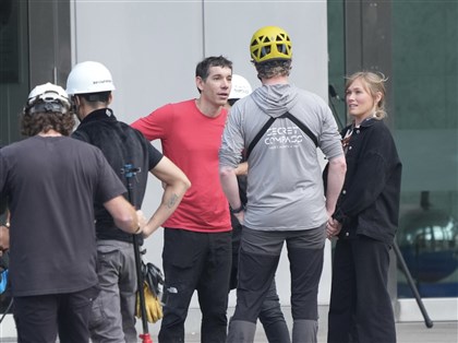 霍諾德徒手爬台北101登場 攀508公尺無容錯空間【不斷更新】