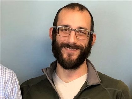 美國男護理師遭執法人員擊斃　影片曝光似打臉川普政府