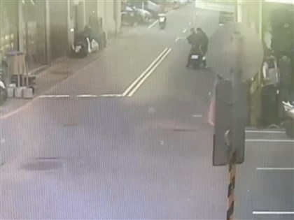 桃園新屋銀樓遭搶價值42萬黃金　警全力緝匪