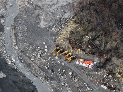 馬太鞍溪堰塞湖降挖成功下山難　14勇士冒險30天「說不怕是騙人」