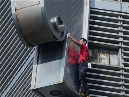 霍諾德談攀101：聽搖滾樂抓節奏、民眾歡呼反成助力