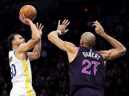 勇士做客明尼蘇達氣氛凝重　總教練：為這城市祈禱、我們感同身受