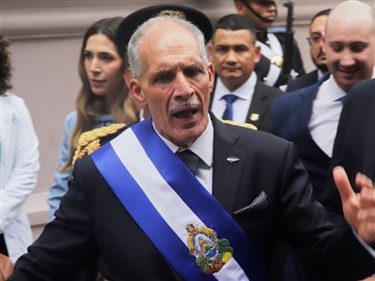 阿斯夫拉就任宏都拉斯總統　拉丁美洲再添川普盟友