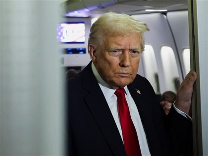 移民執法致死案發酵　官員停職、川普再批市長不合作