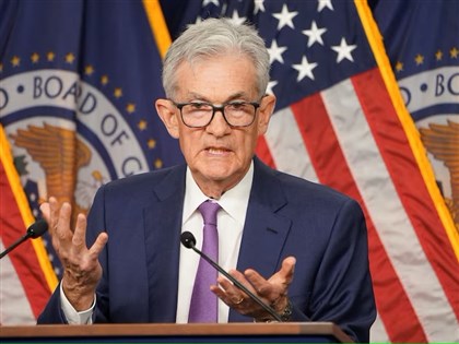 聯準會維持利率不變　鮑爾暗示短期內不急於降息