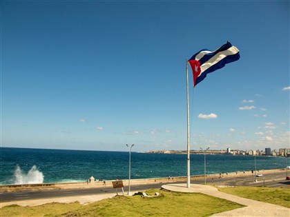 川普簽行政命令　揚言對古巴石油供應國家加徵關稅