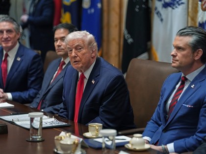 川普稱2月初宣布聯準會新主席　再批利率過高