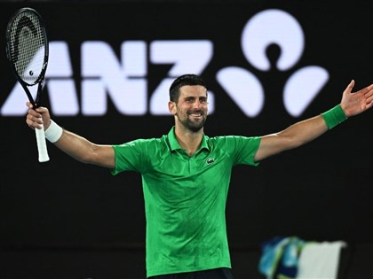 喬科維奇激戰5盤挫辛納　闖澳網決賽對決艾卡拉茲