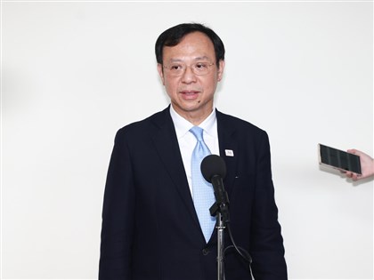 遭質疑替狼醫說話　石崇良：涉案就先調整職務