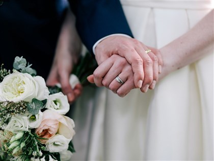 美司法部揭假結婚案　前美軍收31萬元助中國人拿綠卡