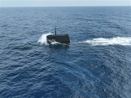 台船首度公開海鯤潛航影片　披露水下及誘標發射畫面[影]