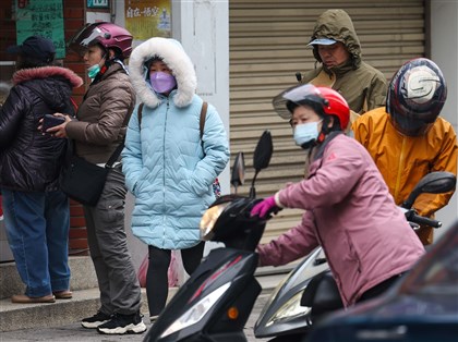寒流影響入夜至清晨21縣市留意低溫　小年夜前防日夜溫差大