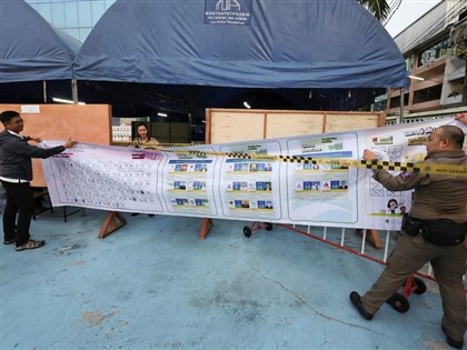 兩年換3總理　泰國大選展開投票改革派對決保守派