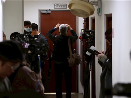 高金素梅疑涉詐領助理費等案　檢調帶回議員陳政宗等人偵訊