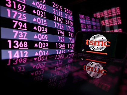 台積電早盤登1900元新天價　台股衝33300點續創新高