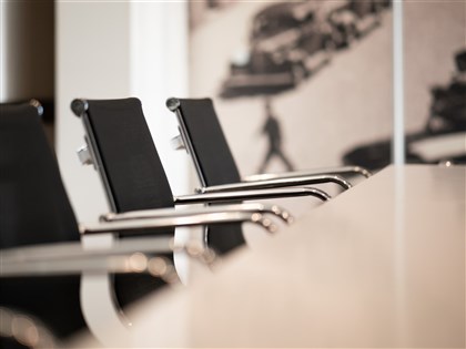 政院通過4年42.5億社會發展計畫　助中小微企業轉型