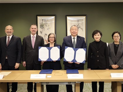 台美對等貿易協定簽署　美規小客車零關稅小貨車仍將課稅