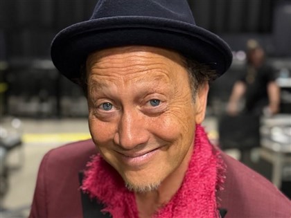 好萊塢男星勞勃施奈德挺國防特別條例:美國與台灣站在一起