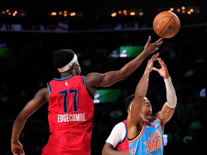 76人埃奇庫姆掌握關鍵 率文斯隊奪新秀挑戰賽冠軍