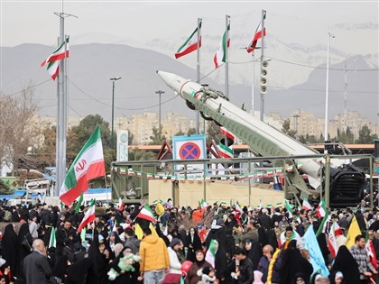 伊朗副外長：考慮讓步核計畫　換取美國解除制裁