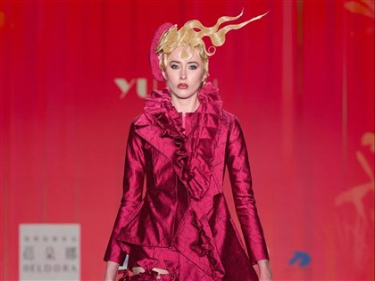 施堉霖紐約時裝週展新作 台灣養分孕育國際風情