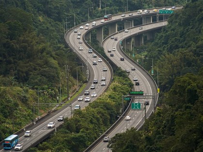 高公局估初六北返車流平日1.2倍 提醒11路段易壅塞