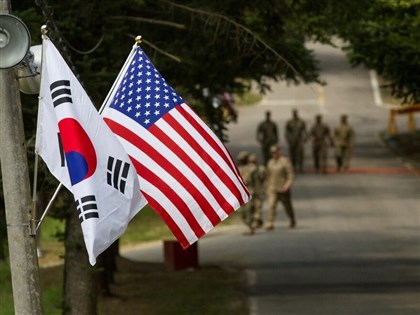 美中戰機黃海罕見對峙　韓防長向駐韓美軍提抗議