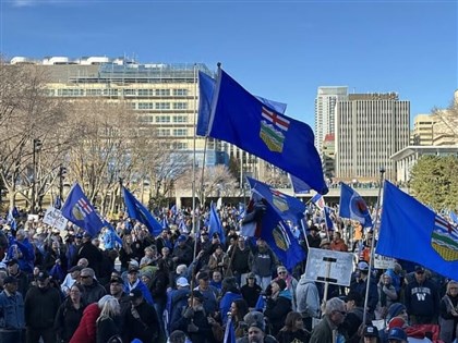 小弟養活全家人還被刁難　亞伯達省拉高「脫加」分貝