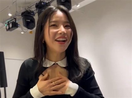 MAMAMOO頌樂來台開工　玩刮刮樂喜中千元