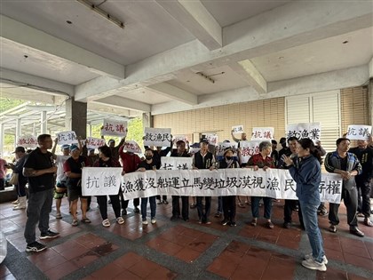 綠島民眾陳情求生存　台東縣府協助淡季2船班進出
