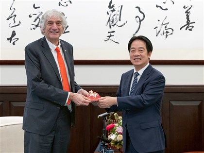 總統接見諾貝爾物理獎得主馬丁尼斯　感謝助台推進量子科技發展