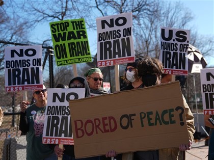 伊朗最高領袖遭擊殺　美國多地出現反戰抗議活動