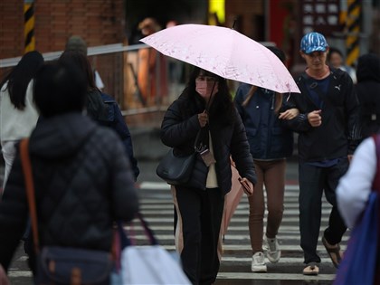 全台濕涼至5日　6日起兩波東北季風接力