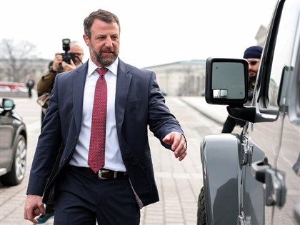 參議員穆林接任國土安全部長　曾是格鬥選手、經營水電公司及牛排館