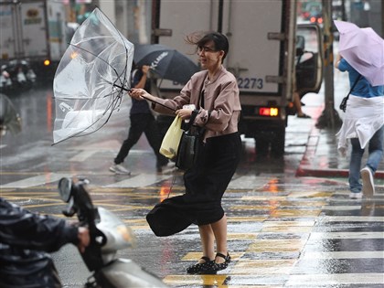穿心颱、暴頭颱用詞太誇張　氣象署擬修法規範