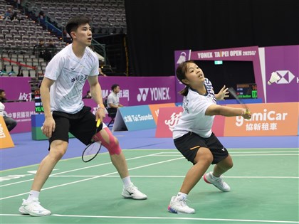 葉宏蔚詹又蓁全英羽賽拚冠　默契跑位佳更有自信