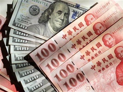 油價飆恐慌擴散　台股狂瀉逾2000點新台幣重貶1.81角