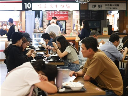 1月景氣燈號連2紅　國發會：經濟穩健成長