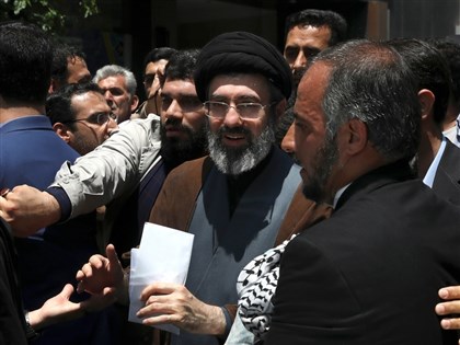 伊朗專家會議：任命穆吉塔巴．哈米尼為最高領袖