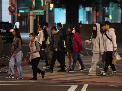 11日回暖水氣減少　冷空氣12日再報到