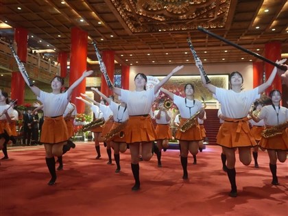 311大地震15週年 橘色惡魔校友團快閃演出感謝台灣