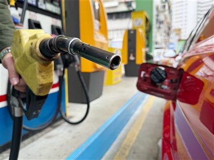 早安世界》油價緊急緩漲機制啟動　中油再吸收6成至戰事結束