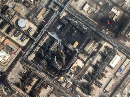 中東戰火延燒　伊朗襲沙國油田、飛彈轟以色列3小時