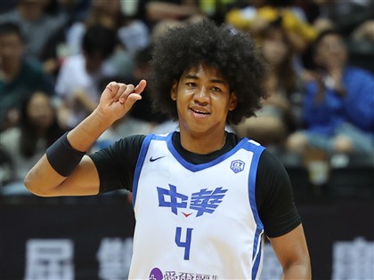 NCAA賀博全票入選常春藤第1隊 跟上偶像林書豪步伐