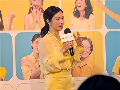 網紅「江老師」誤把卵巢癌當宿便　腹部腫如懷孕7個月